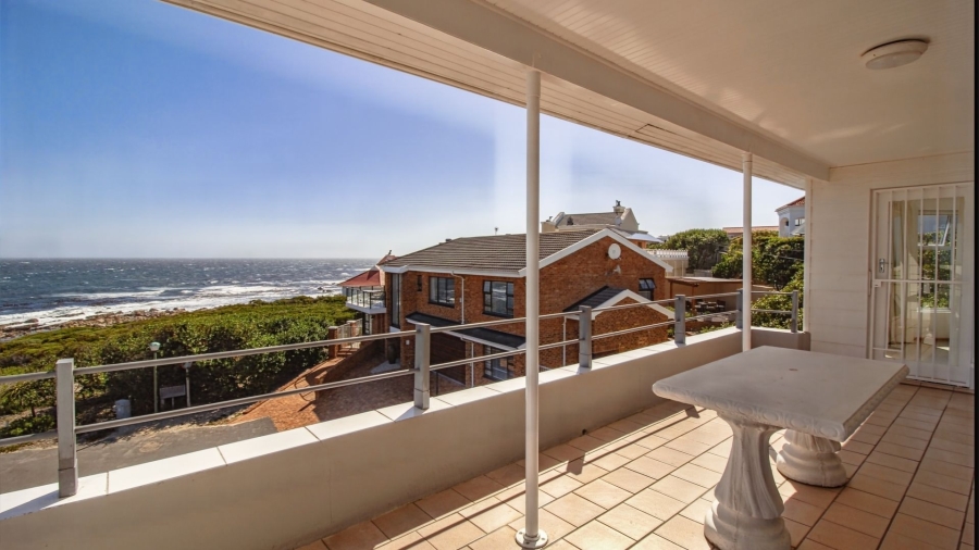 To Let 5 Bedroom Property for Rent in Vermont Western Cape